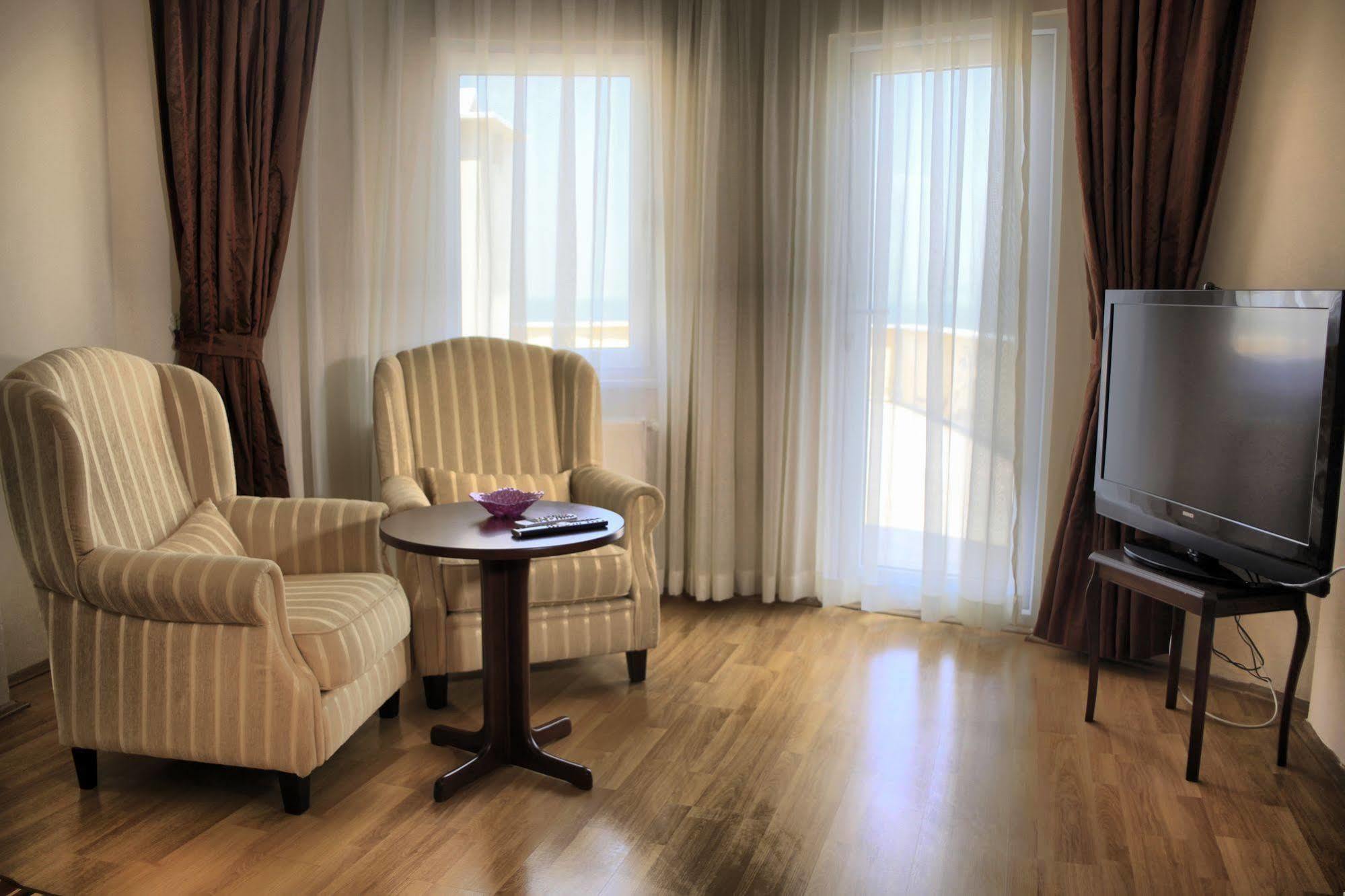 Dogalya Hotel Mudanya Buitenkant foto
