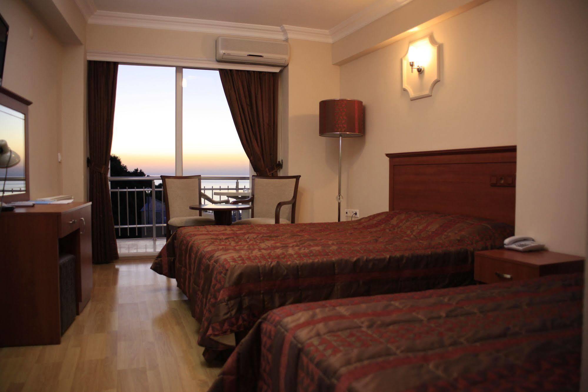 Dogalya Hotel Mudanya Buitenkant foto