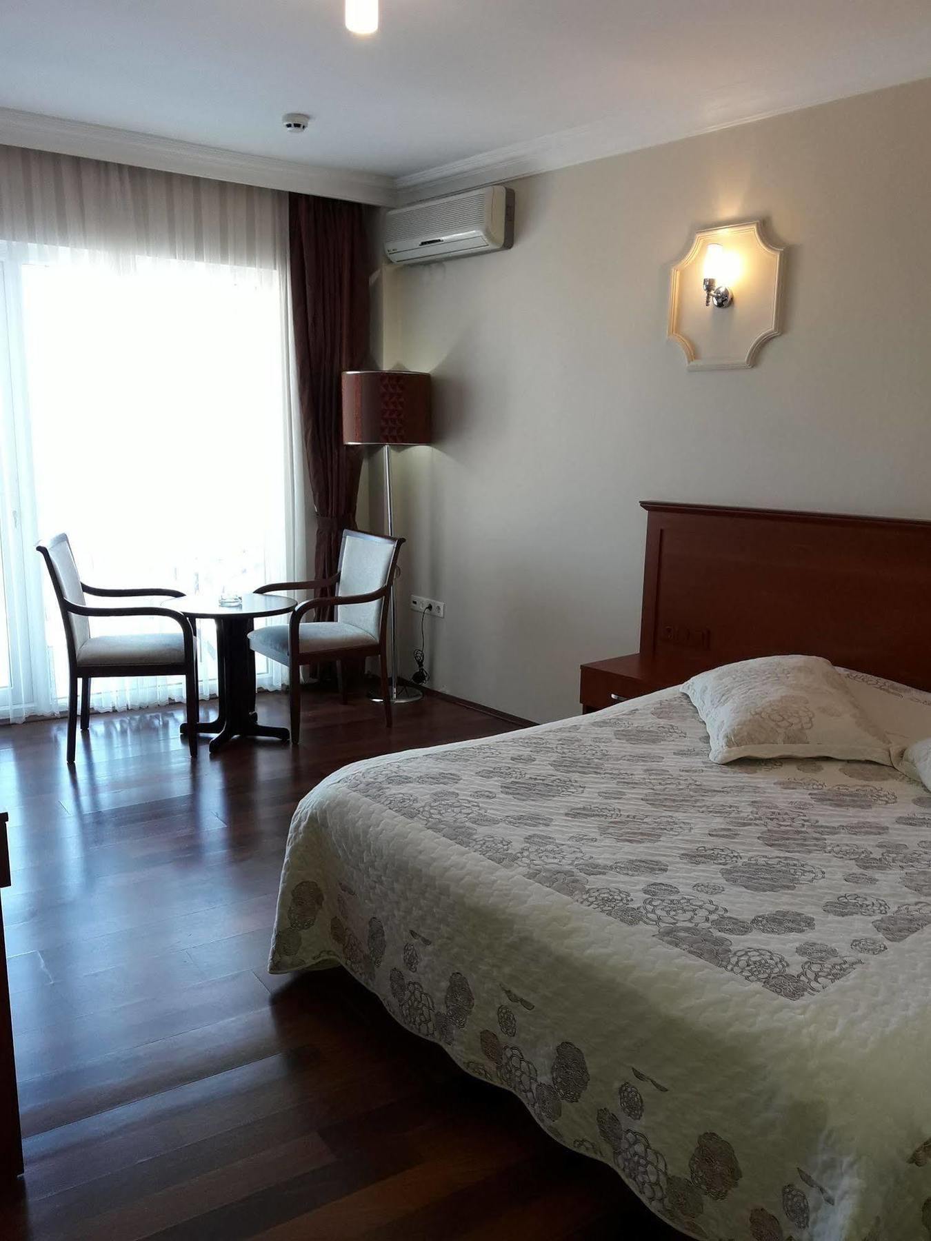 Dogalya Hotel Mudanya Buitenkant foto