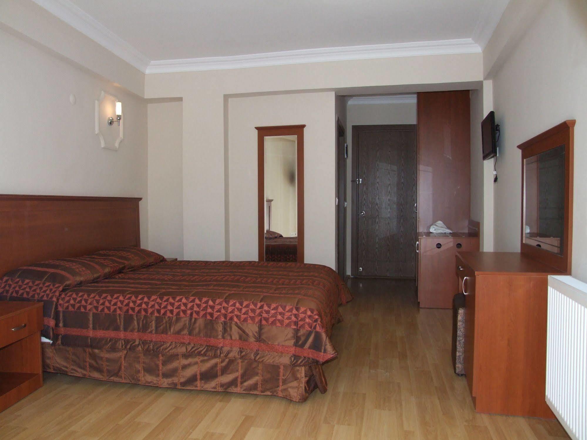 Dogalya Hotel Mudanya Buitenkant foto